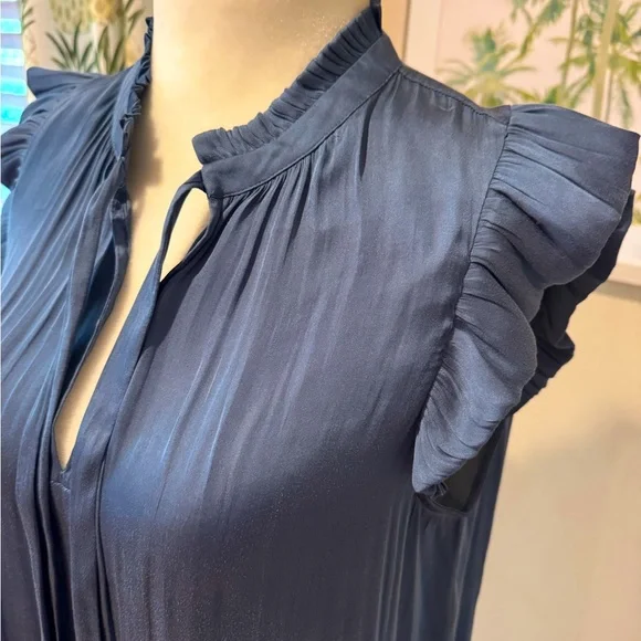 BR Silky Ruffle Tank Blue Sleeveless Work Top Banana Republic Flutter Sleeve - Picture 2 of 6